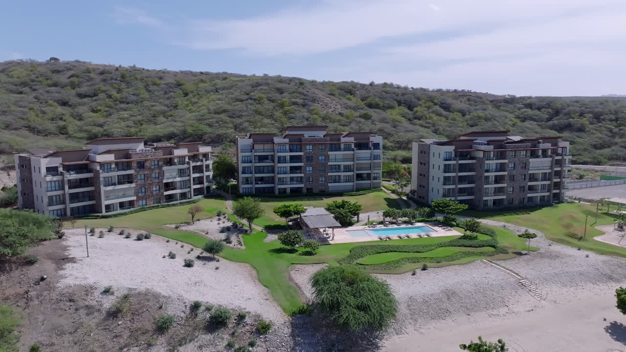 apartamentos de residencia con piscina, puntarena bani en la república dominicana