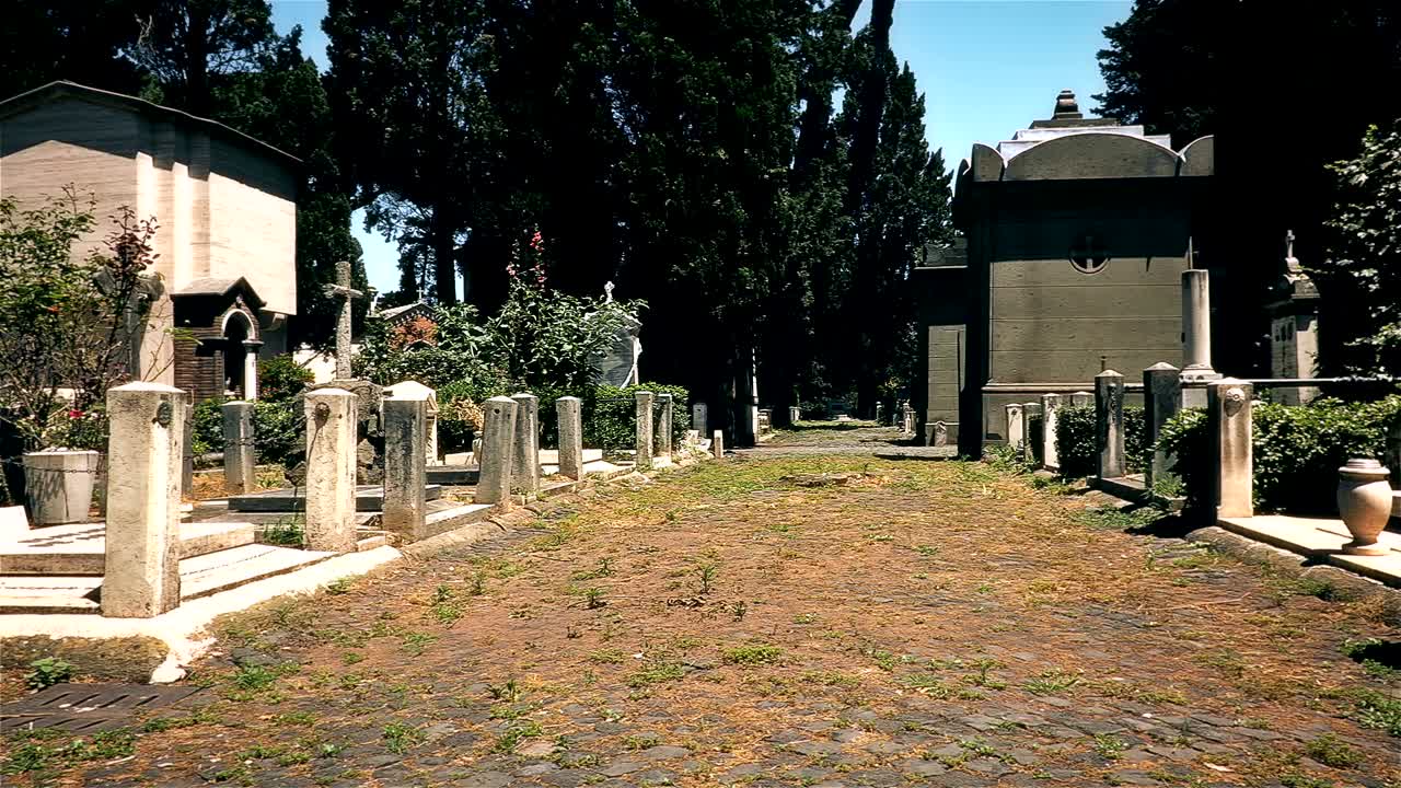 여름 묘지, 로마 - 이탈리아