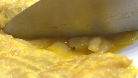 serving spanish tortilla