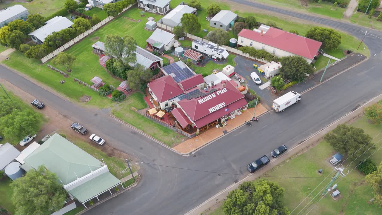 imágenes aéreas del pub de rudd en nobby, queensland