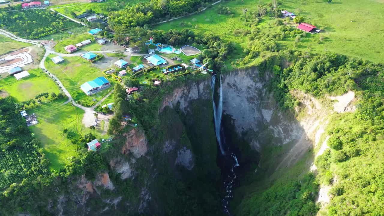 Salto del Mortiño in San Agustin is a beautiful waterfall surrounded by lush nature, perfect for hiking, relaxing, and enjoying fresh mountain scenery