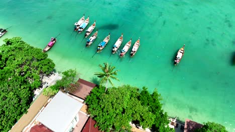 imágenes de aviones no tripulados de las islas phi phi