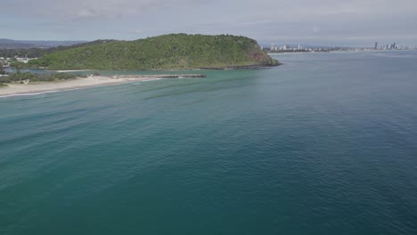 Burleigh-Head-National-Park-With-Pristine-Tallebudgera-Beach-And-Lush-Rainforest-In-Gold-Coast,-Australia