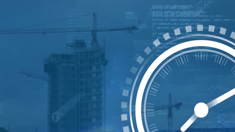 animación del icono del reloj y procesamiento de datos en comparación con la vista aérea del sitio de construcción