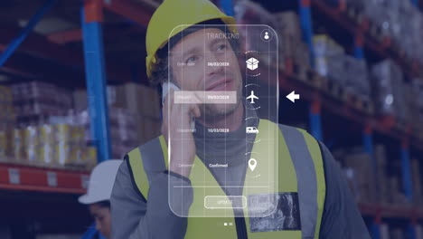 animación de procesamiento de datos contra un trabajador caucásico hablando en teléfono inteligente en el almacén