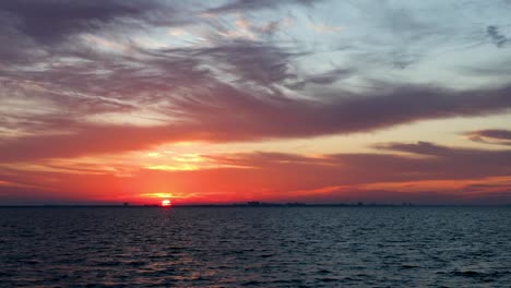 el amanecer de la bahía de san carlos