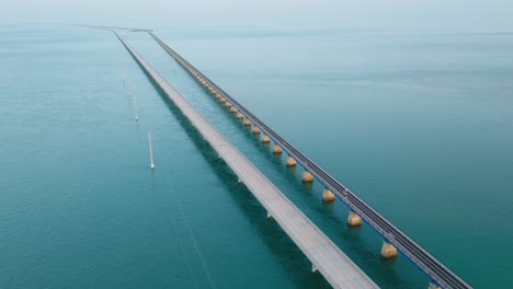 el puente de siete millas en los cayos de florida