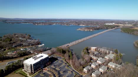 aerial-push-in-to-causeway-on-lake-norman-nc,-north-carolina