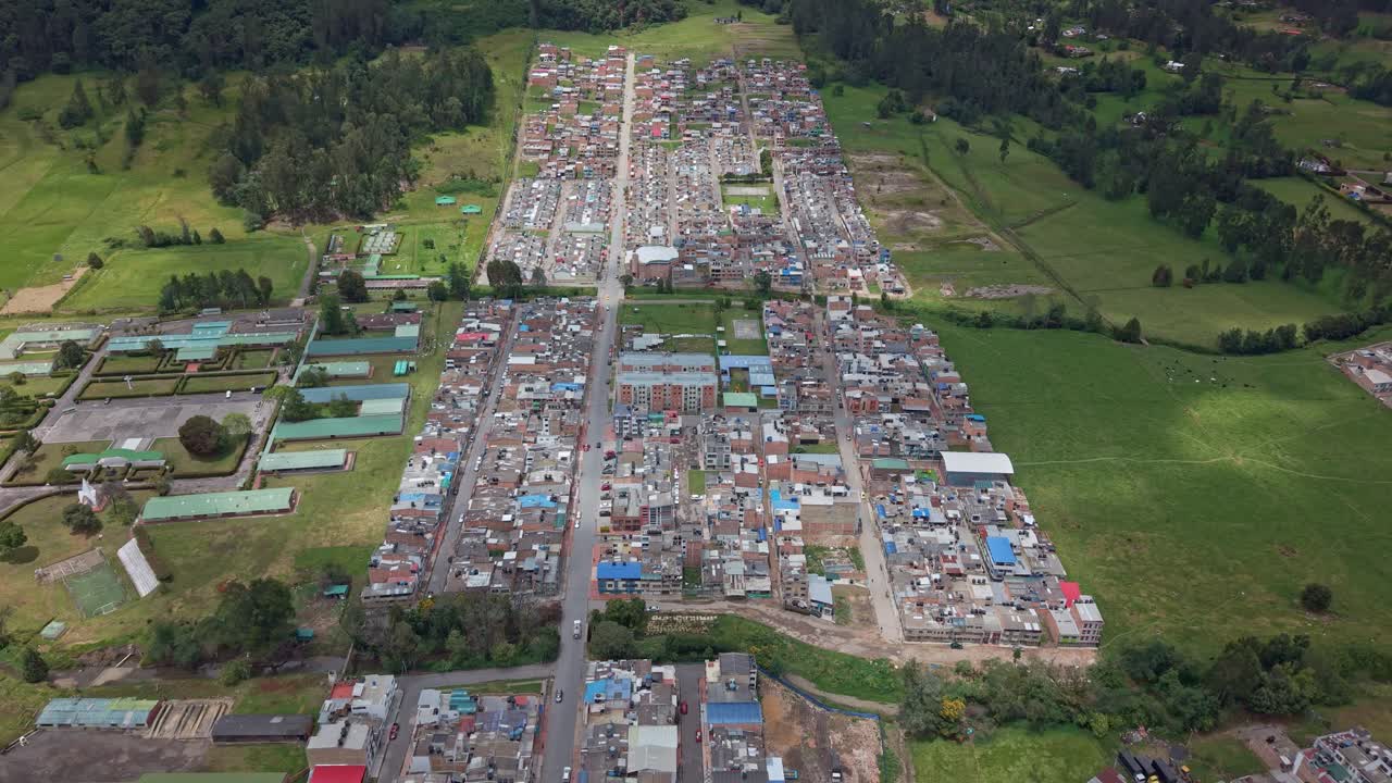 Aerial view of Chiquinquirá, Colombia, showcasing vibrant city layout