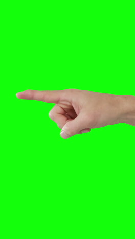 la mano de un hombre tocando la pantalla digital