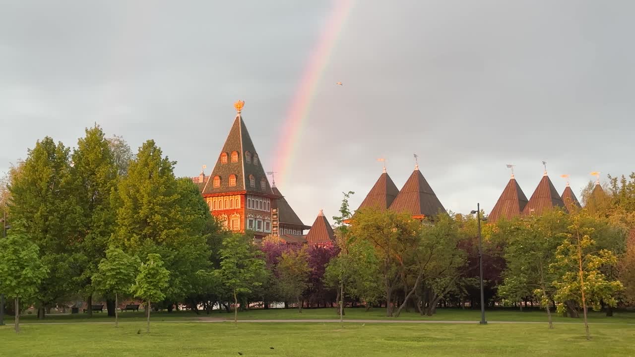 Rainbow after rain over an ancient wooden palace 2 (4K 60fps)