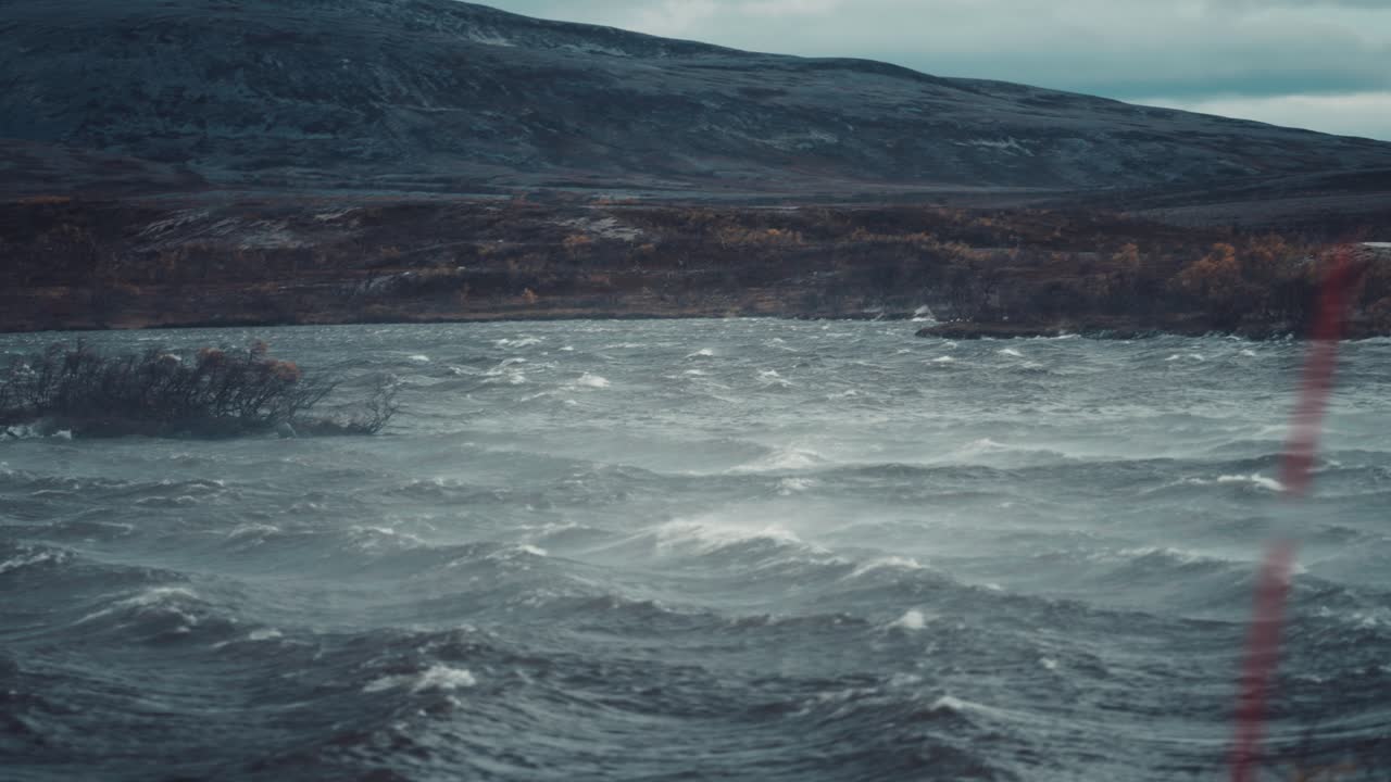 폭풍우 치는 북부 날씨