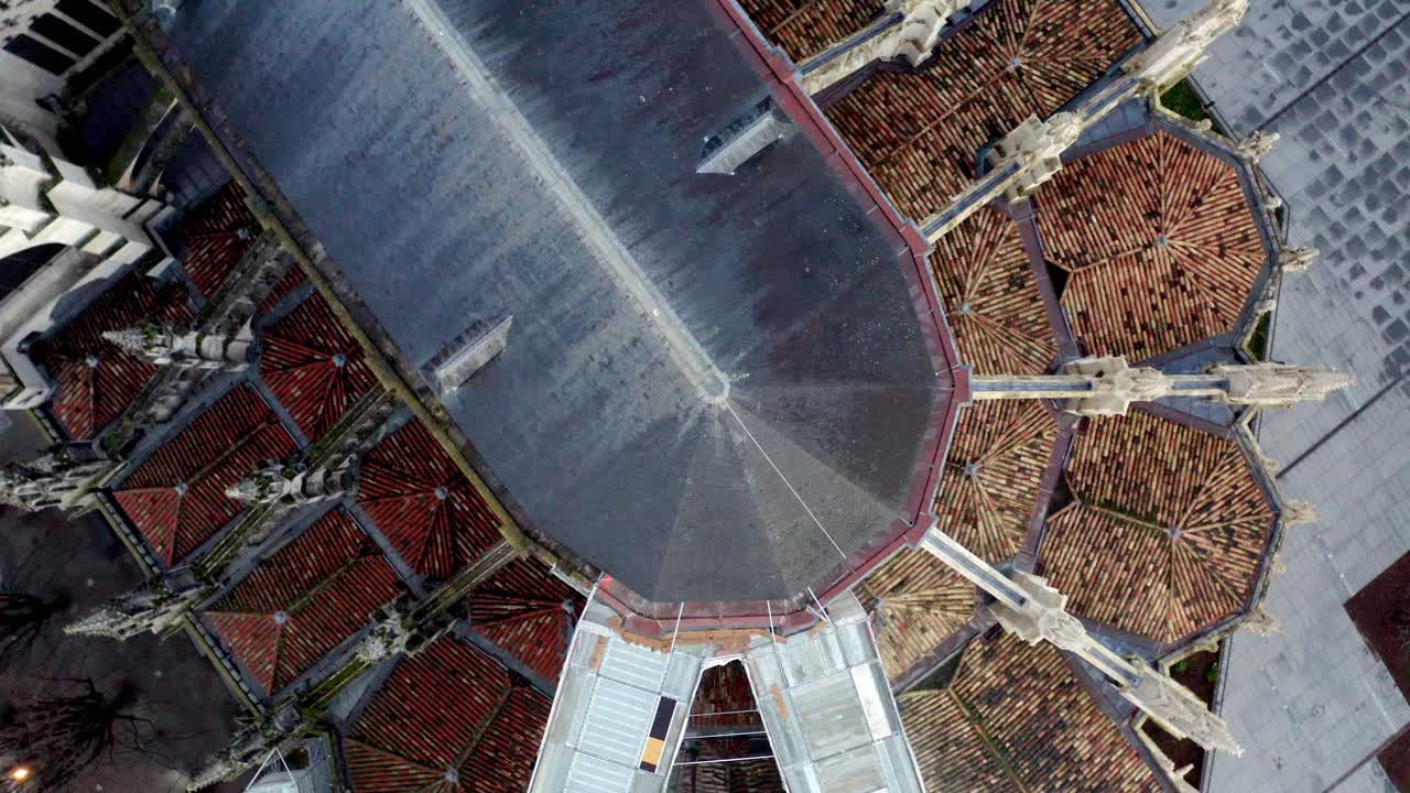 techo de la catedral gótica de burdeos en francia, dedicado a st