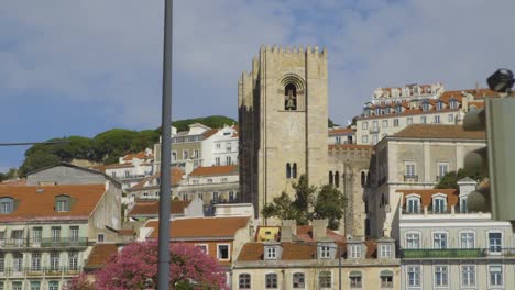 Blick-Auf-Die-Burg-In-Lissabon,-Portugal