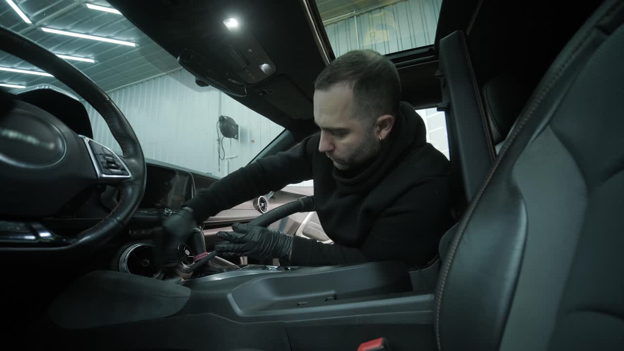 Professional Car Detailing – Washing, Ceramic Coating, and Interior Cleaning