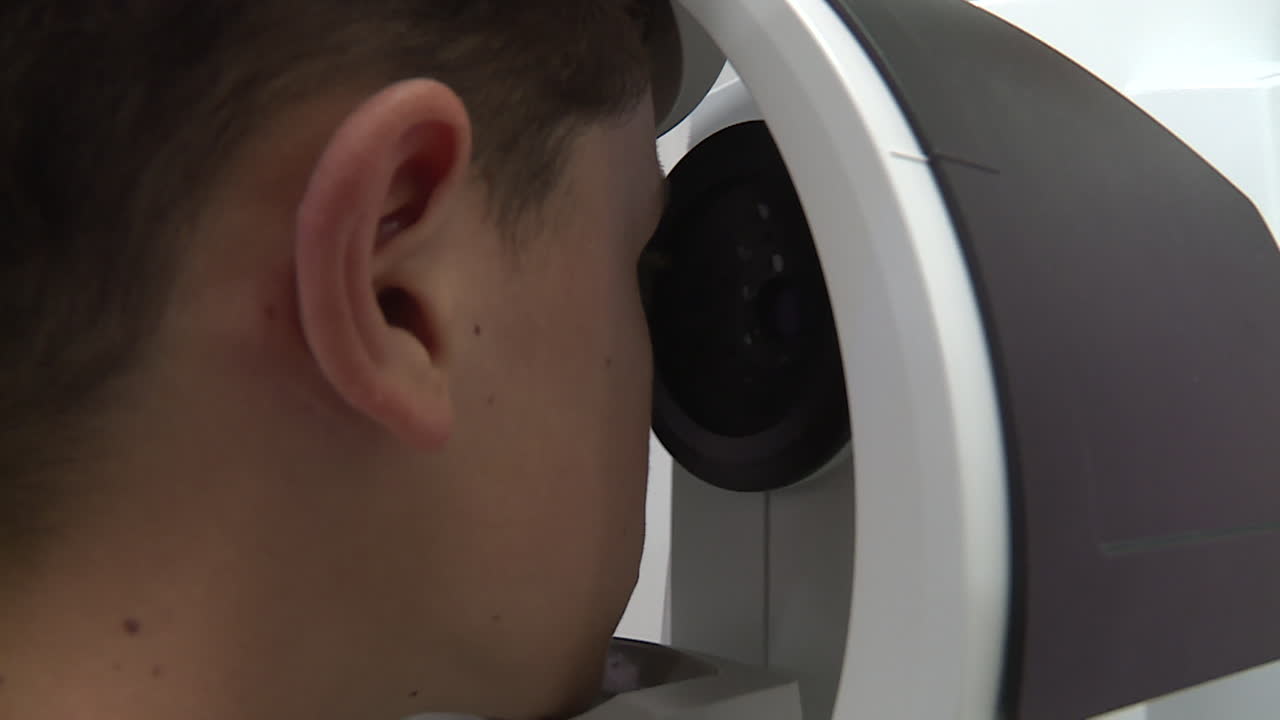 procedimiento de examen ocular