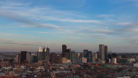 Denver-Paisaje-Urbano-Drone-Mediados-De-Invierno