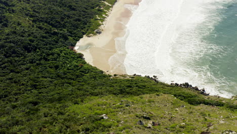vista desde arriba, playa lagoinha do leste, florianópolis, santa catarina, brasil