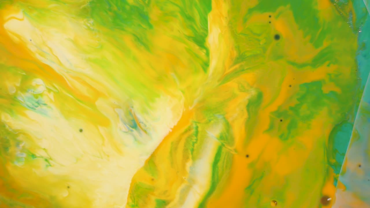 arte fluido abstracto con amarillo y verde