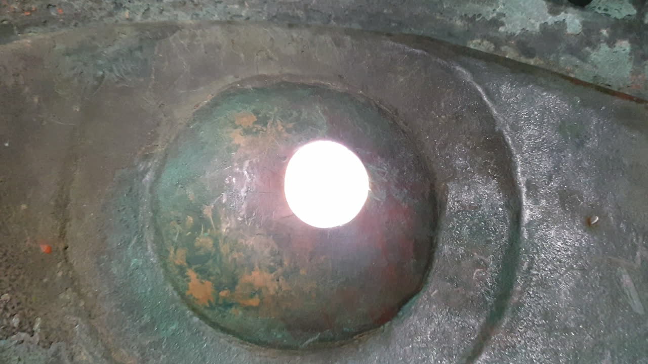 내부, 아로나, 이탈리아에서 본 산 카를로 거상의 눈 확대