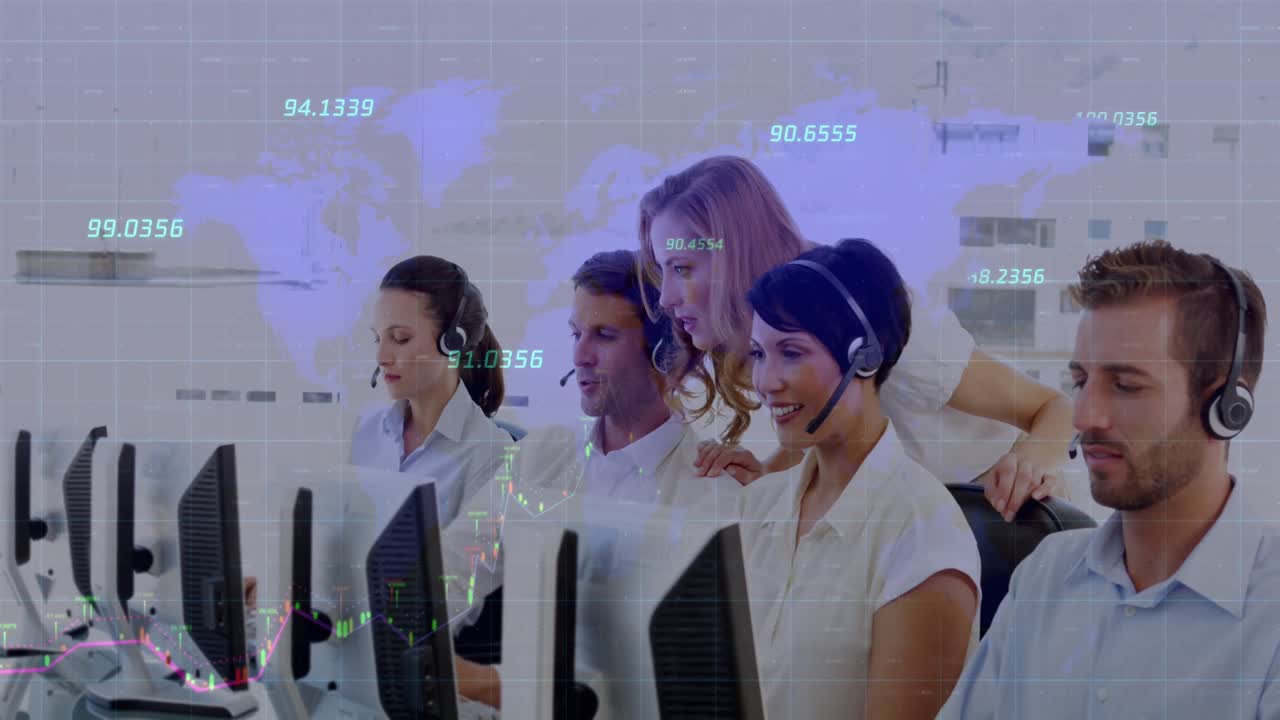 사무실에서 일하는 다양한 고객 서비스 임원들에 대한 세계 지도에 대한 숫자의 애니메이션
