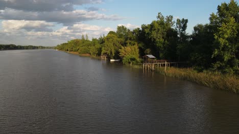 Aerial-shot-of-wooden-pier-of-Brazilian-Amazon-River-during-beautiful-weather