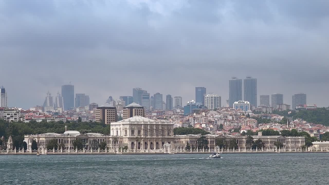 이스탄불의 도시 풍경: 도르마바흐체 궁전, 이스탄불, 터키