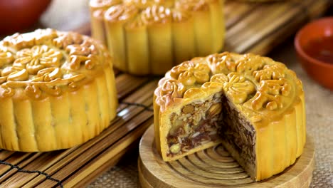 chinese moon cake