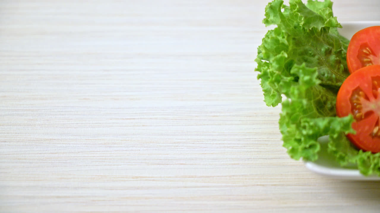 Sweet and Sour Chicken with Tomato and Lettuce