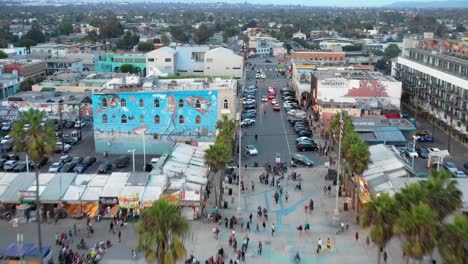 Venice-Neighbourhood-in-LA