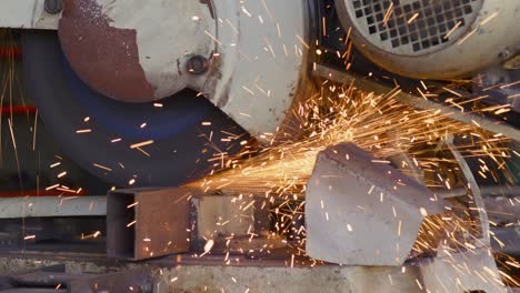 metal cutting with sparks
