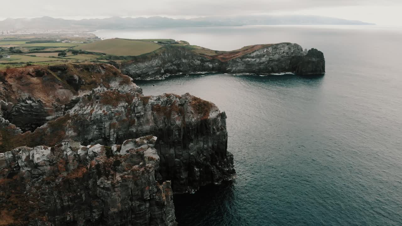 isla en portugal tanta naturaleza y mar
