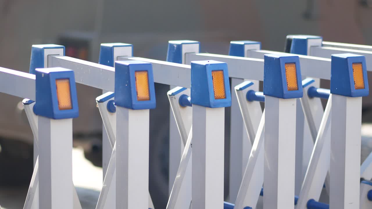 barrera plegable con luces de seguridad