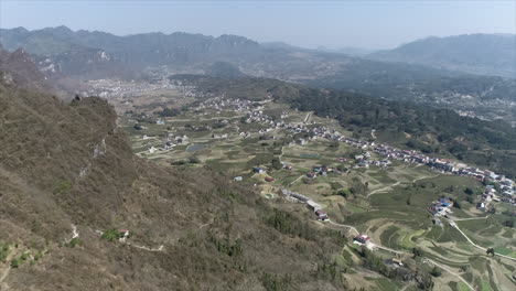 El-Templo-Del-Dios-De-La-Montaña-En-La-Cima-De-La-Montaña