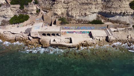 vista aérea de arriba hacia abajo de la manzanera en calpe