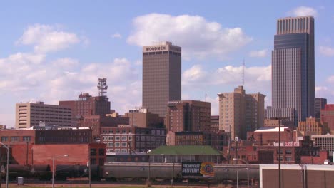 Omaha-Nebraska-skyline-by-day-1