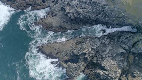 Tidal-cave-inlet-in-Sutherland,-Scotland