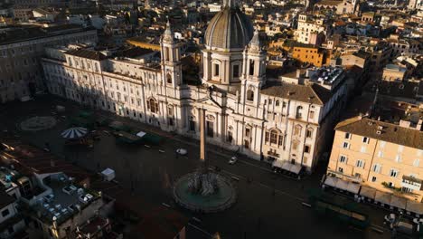 Vista-Aérea-Fija---Piazza-Navona,-Fuente-De-Los-Cuatro-Ríos