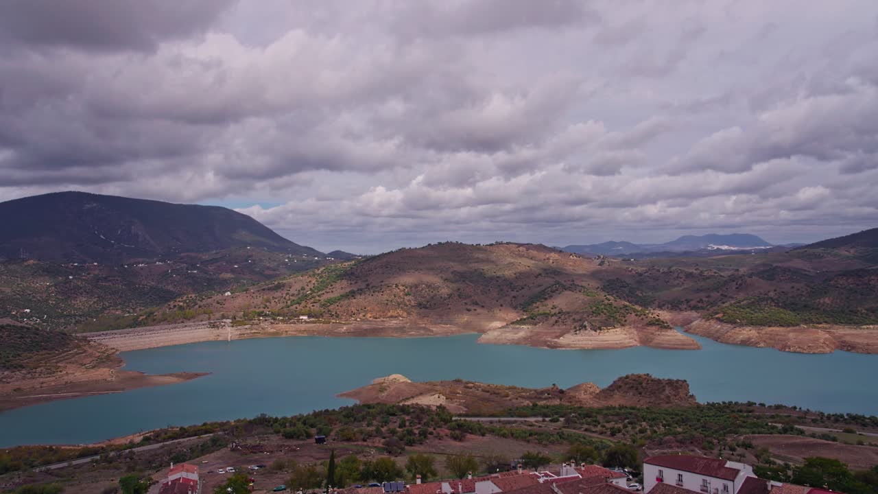 timelapse en zahara de la sierra, cádiz, españa