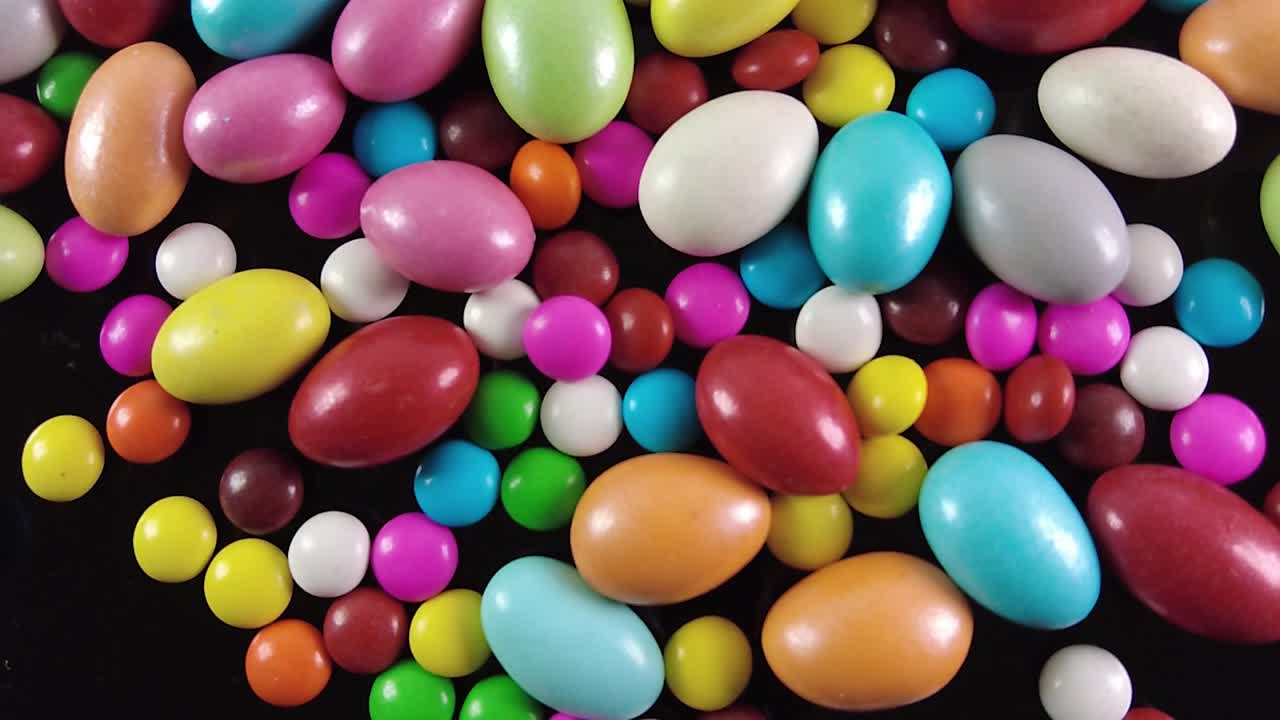 Caramelos de chocolate de colores