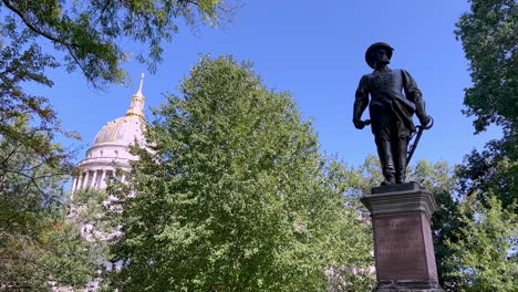 stonewall jackson statue in charleston west virgina