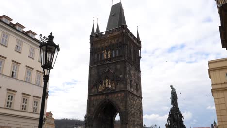 Altstädter-Brückenturm,-Karlsbrücke-In-Prag,-Tschechische-Republik