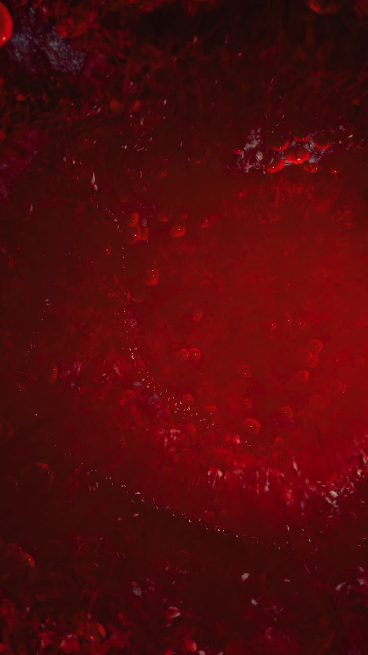 Paesaggio sottomarino unico pieno di forme e texture organiche rosse