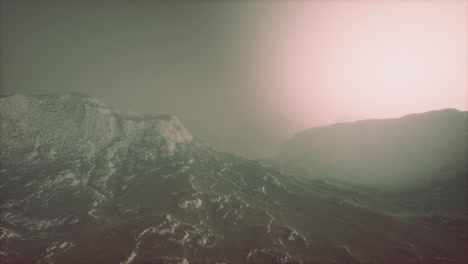 Silhouette-Der-Schweizer-Alpen-In-Morgenwolken