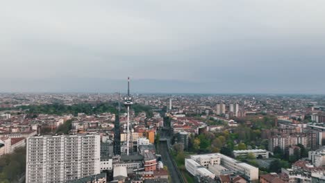 Drone-footage-of-Milan,-Italy