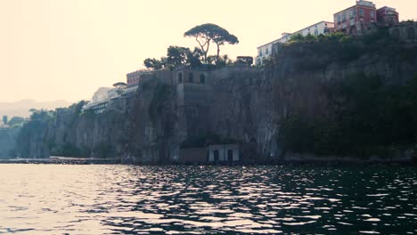 Sorrento,-Italia-Viaje-En-Barco