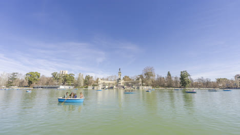 boats of el buen retiro lake in madrid timelapse 4k 60fps