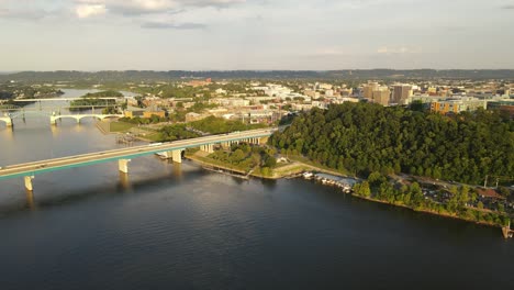 Bridges-and-township-of-Chattanooga,-USA,-aerial-drone-view