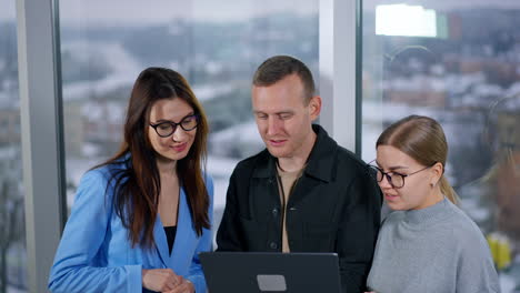 colaboración en el equipo empresarial