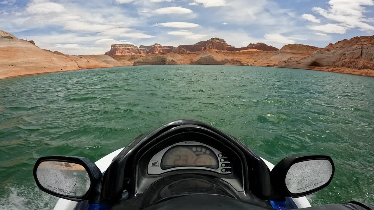 pov persona jet ski nei canyon rossi del lago powell nello utah